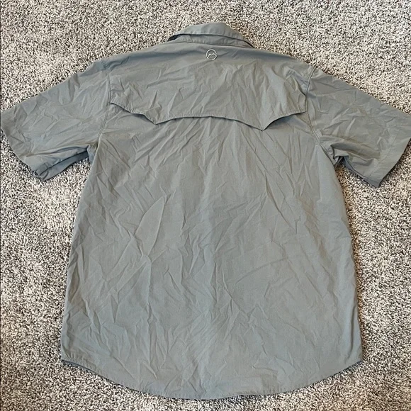 Magellan Outdoors Men's Gray Button Down Shirt - Picture 5 of 5